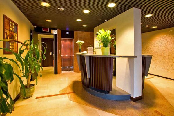 Hotel Smeraldo ซีร์มิโอเน ภายนอก รูปภาพ